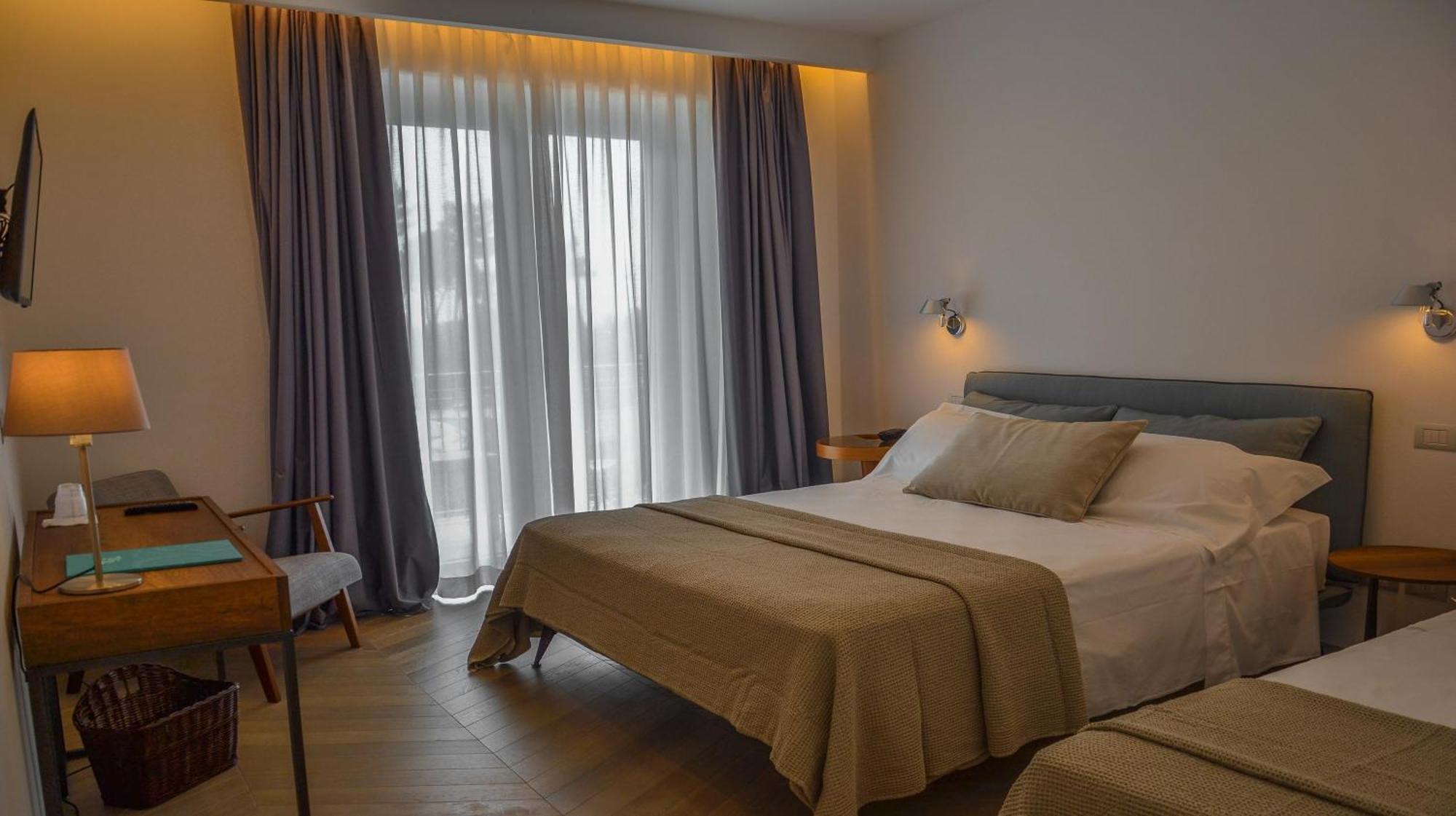Hotel Villa Elsa Марина-ді-Масса Екстер'єр фото